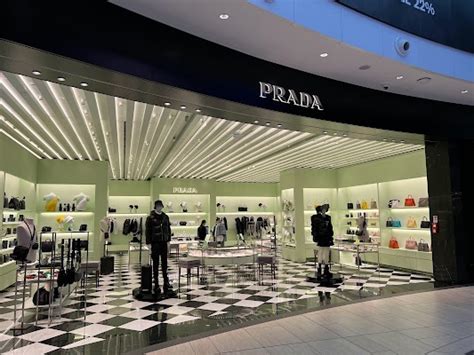 apertura boutique prada fiumicino|Prada .